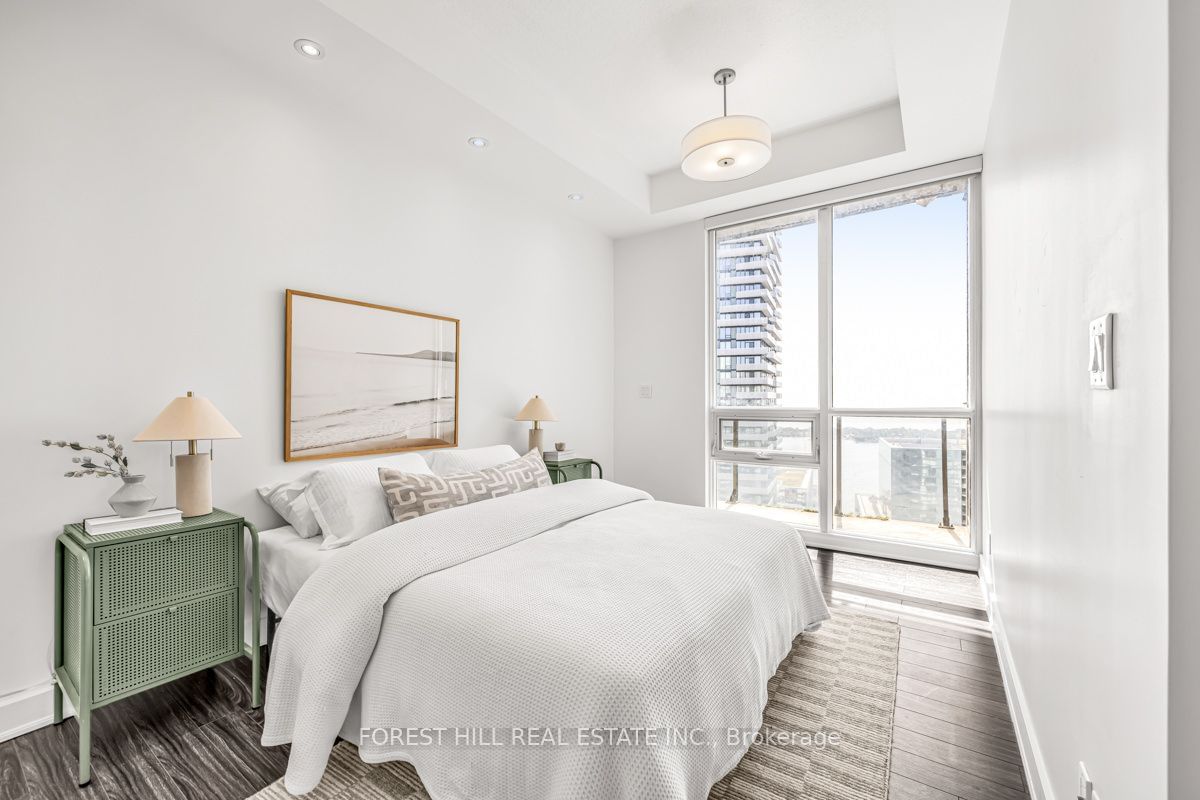 65 Bremner Blvd, unit 5301 for sale - image #3