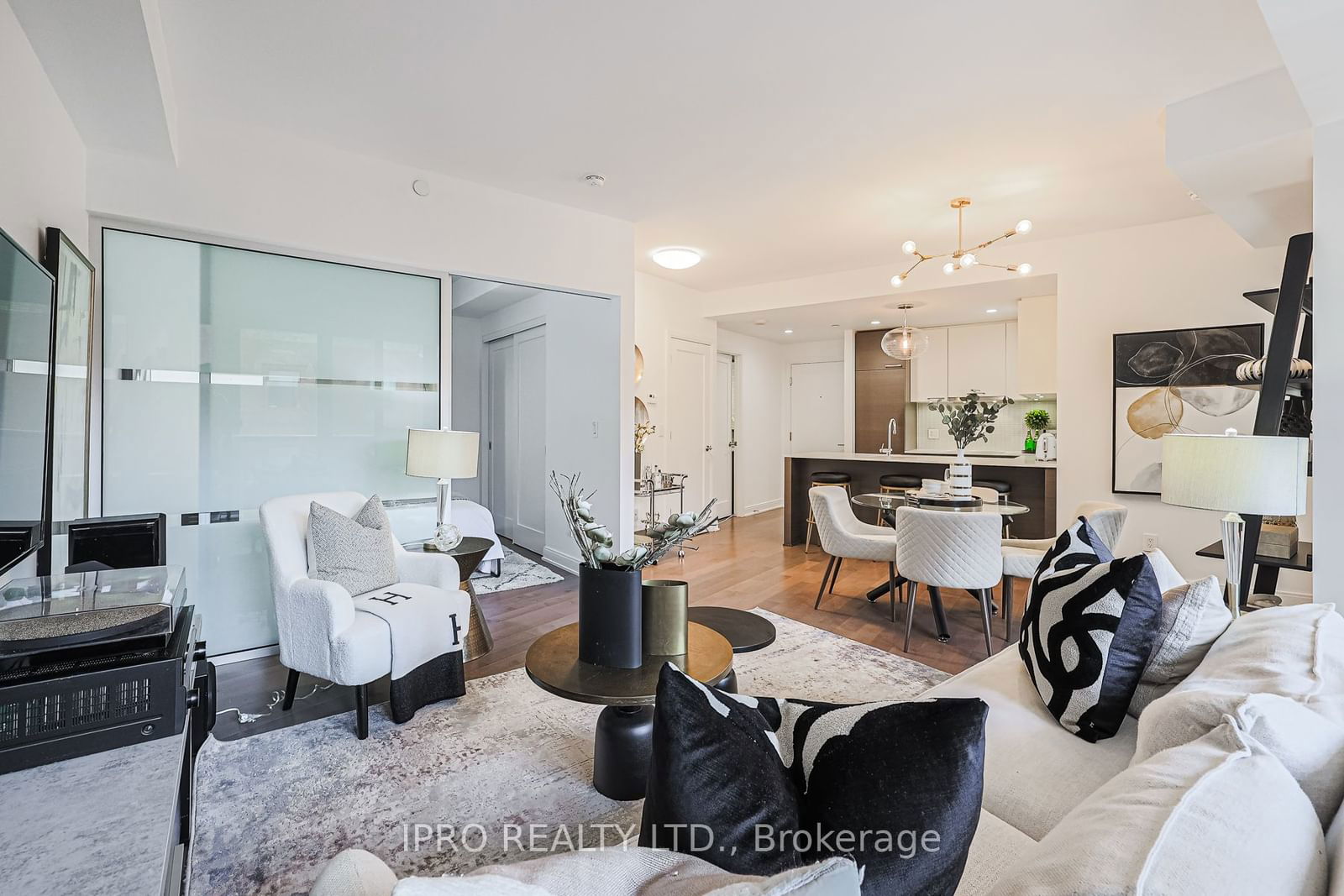 55 Front St E, unit 421 for sale - image #12