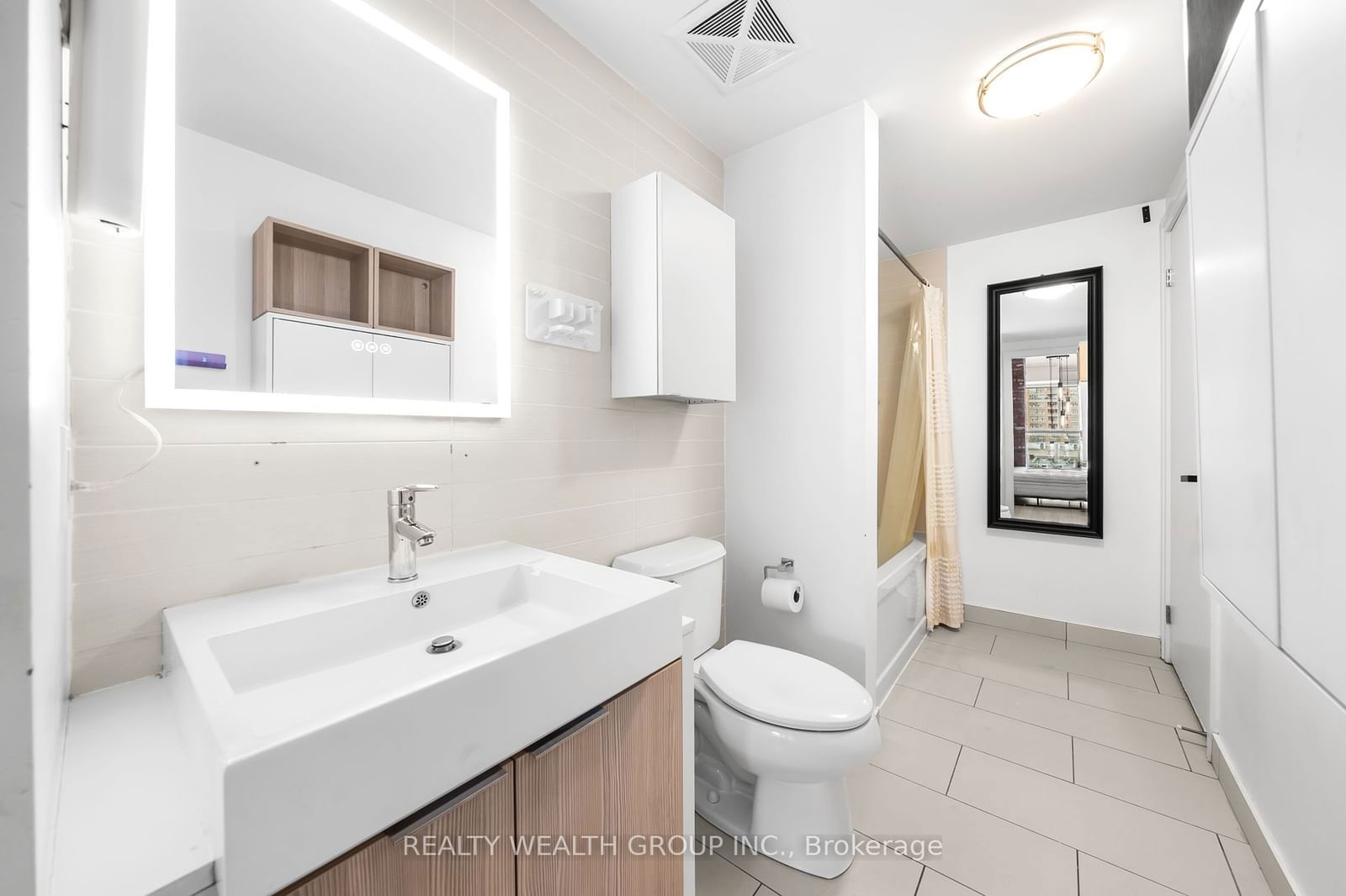 5 Hanna Ave, unit 429 for sale - image #22