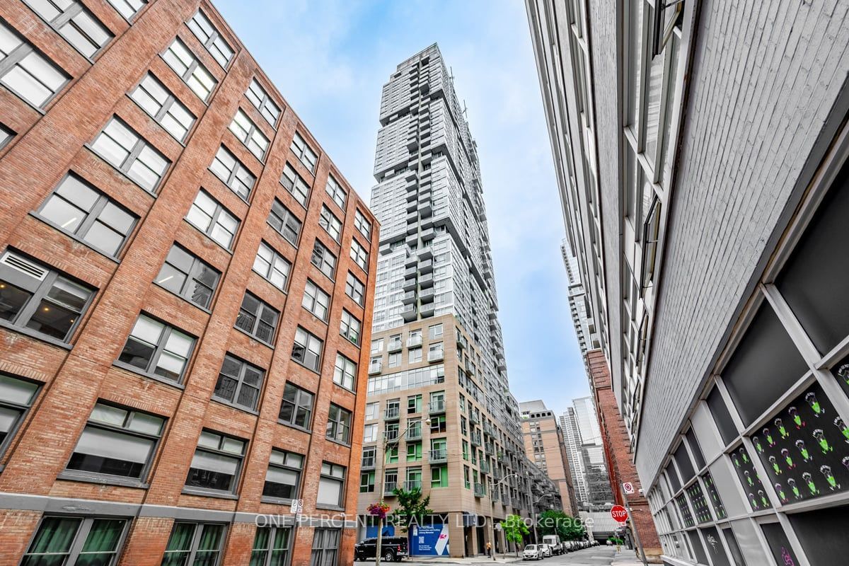 30 Nelson St, unit 426 for sale