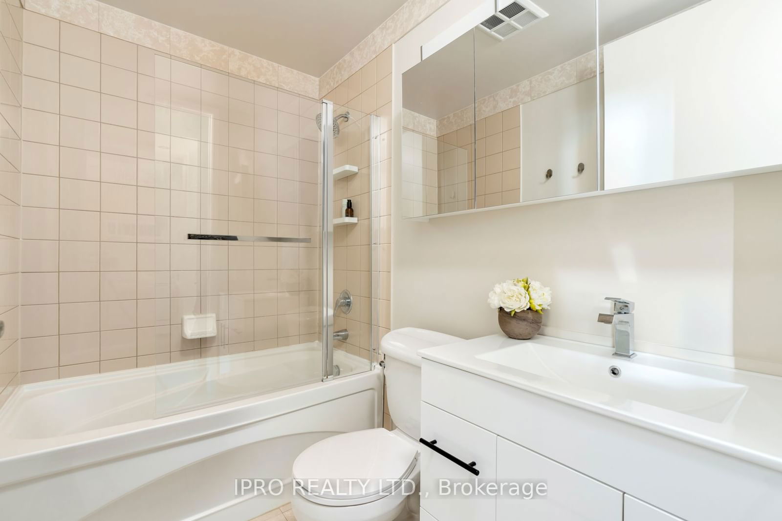 85 Bloor St E, unit 604 for sale - image #11