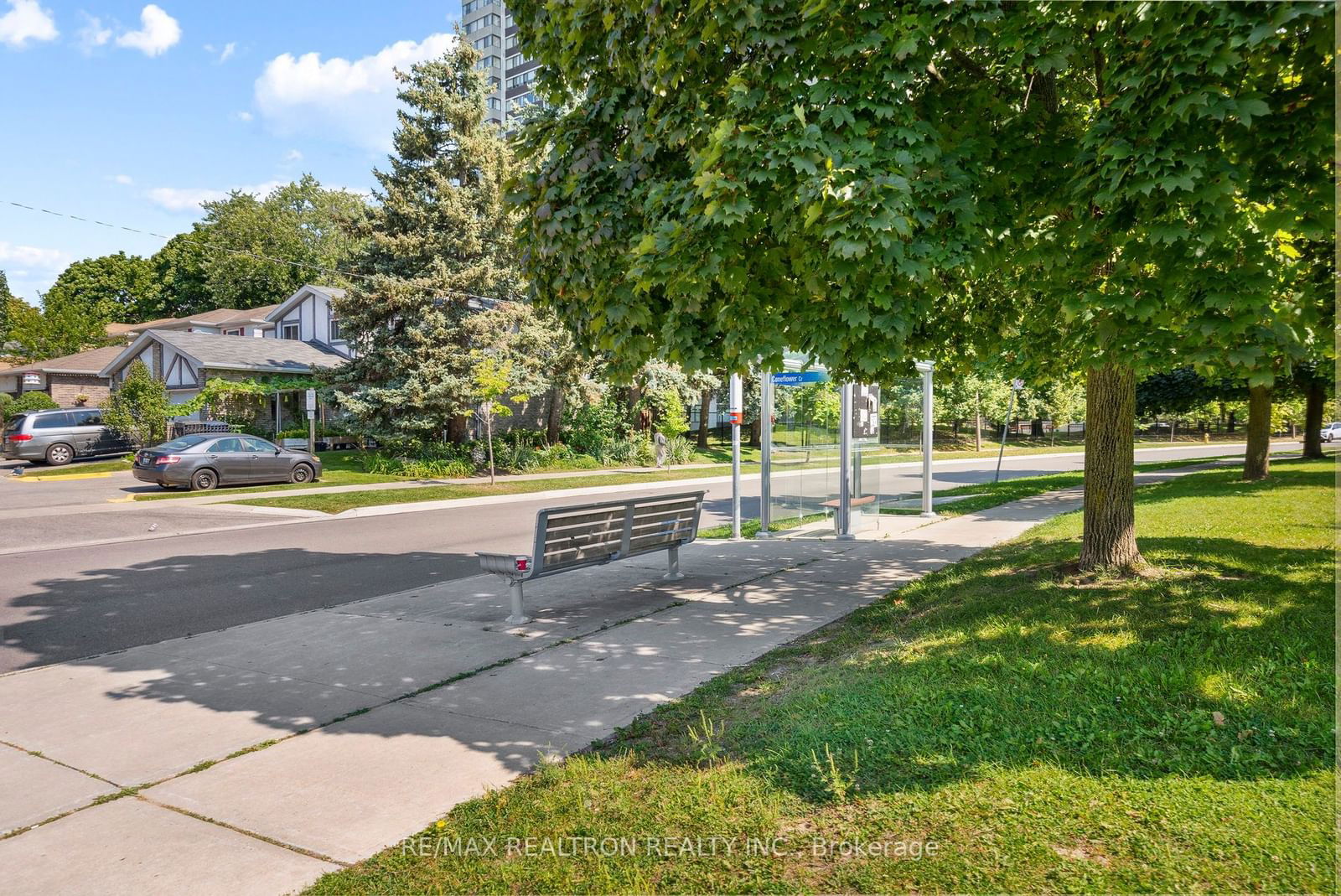 31 Coneflower Cres, unit 41 for sale - image #39