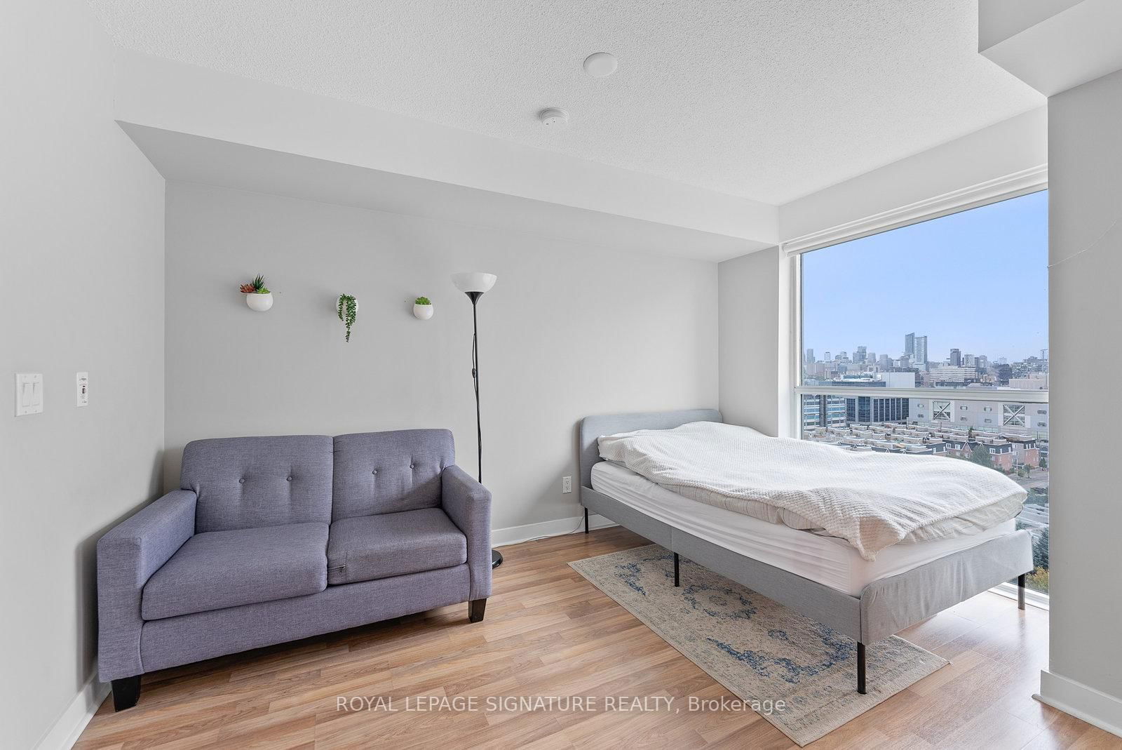 80 Western Battery Rd, unit 1209 for rent - image #10