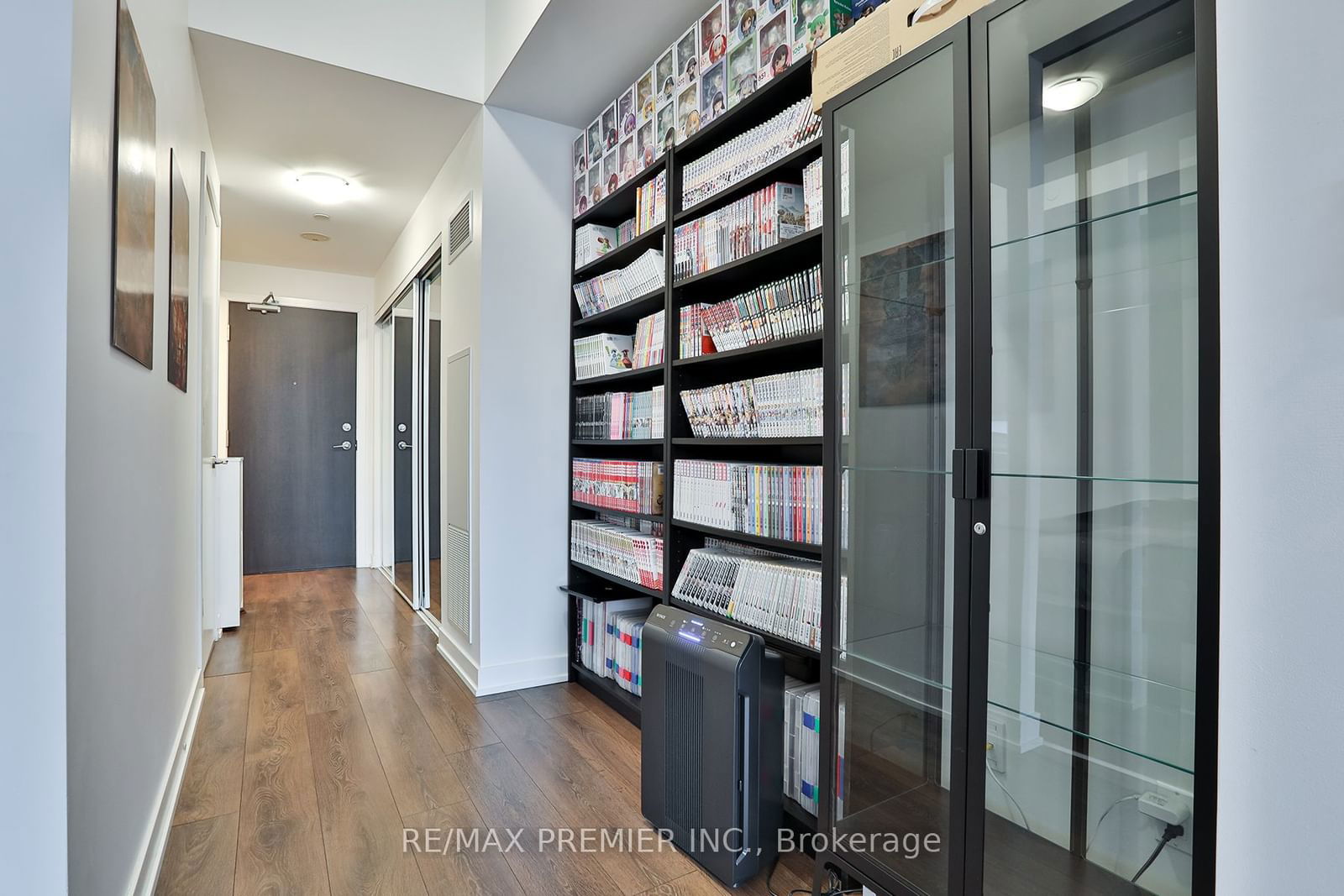 50 Bruyeres Mews, unit 710 for sale - image #11