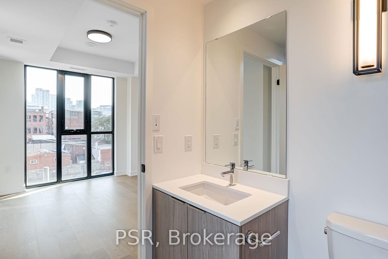 123 Portland St, unit 408 for rent - image #22