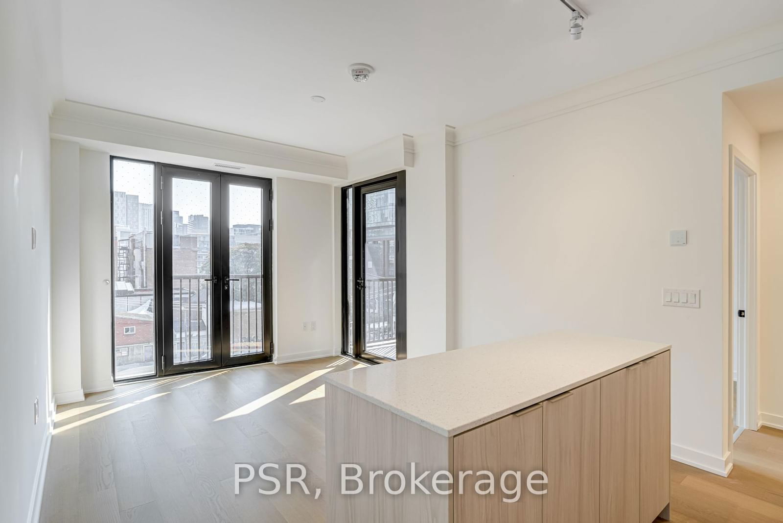 123 Portland St, unit 408 for rent - image #9