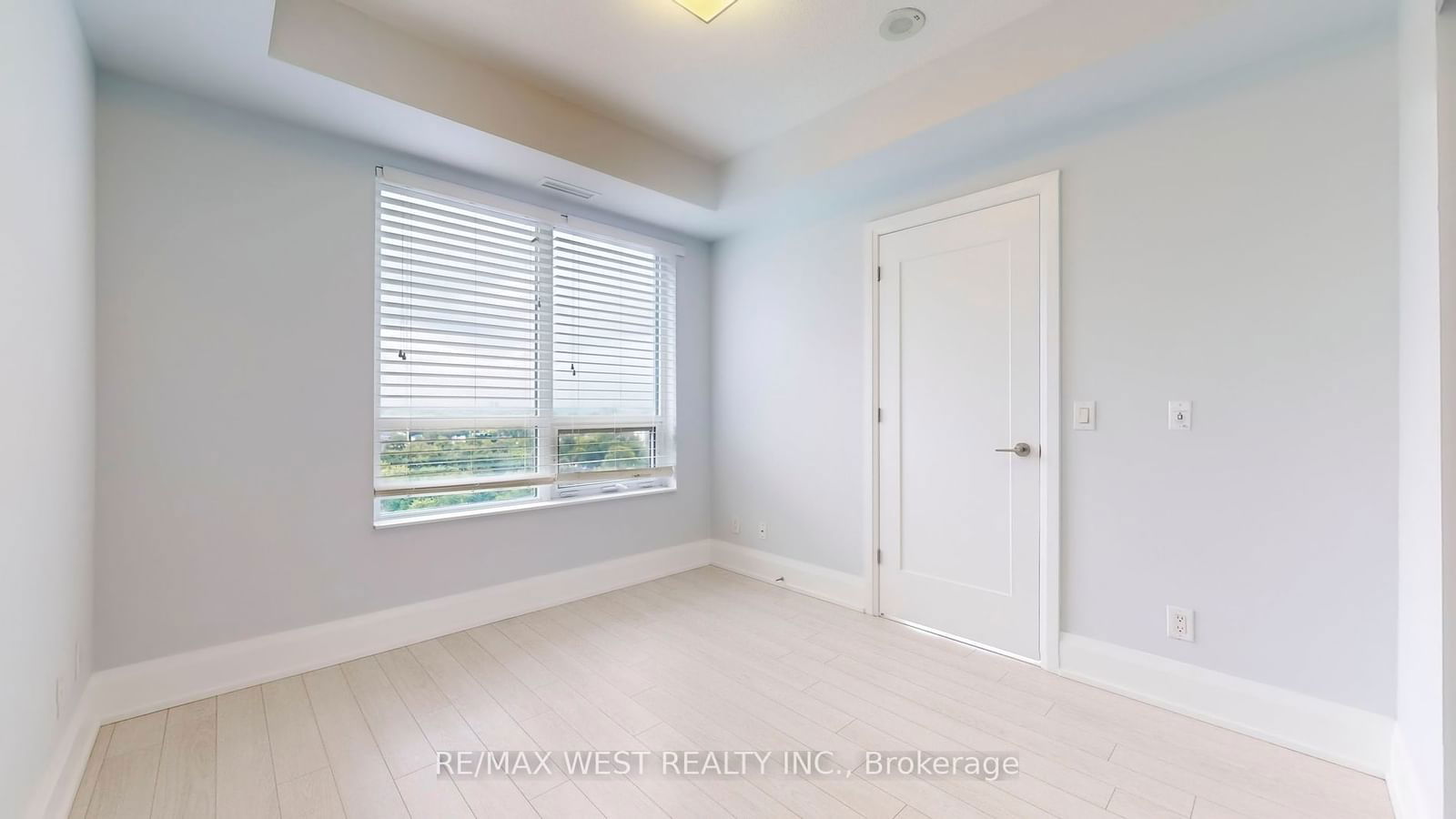 120 Harrison Garden Blvd, unit 1427 for sale - image #22