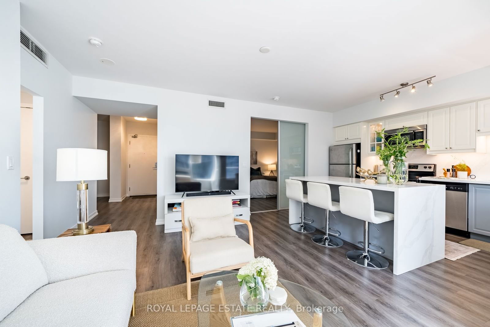 59 East Liberty St, unit 711 for sale - image #2