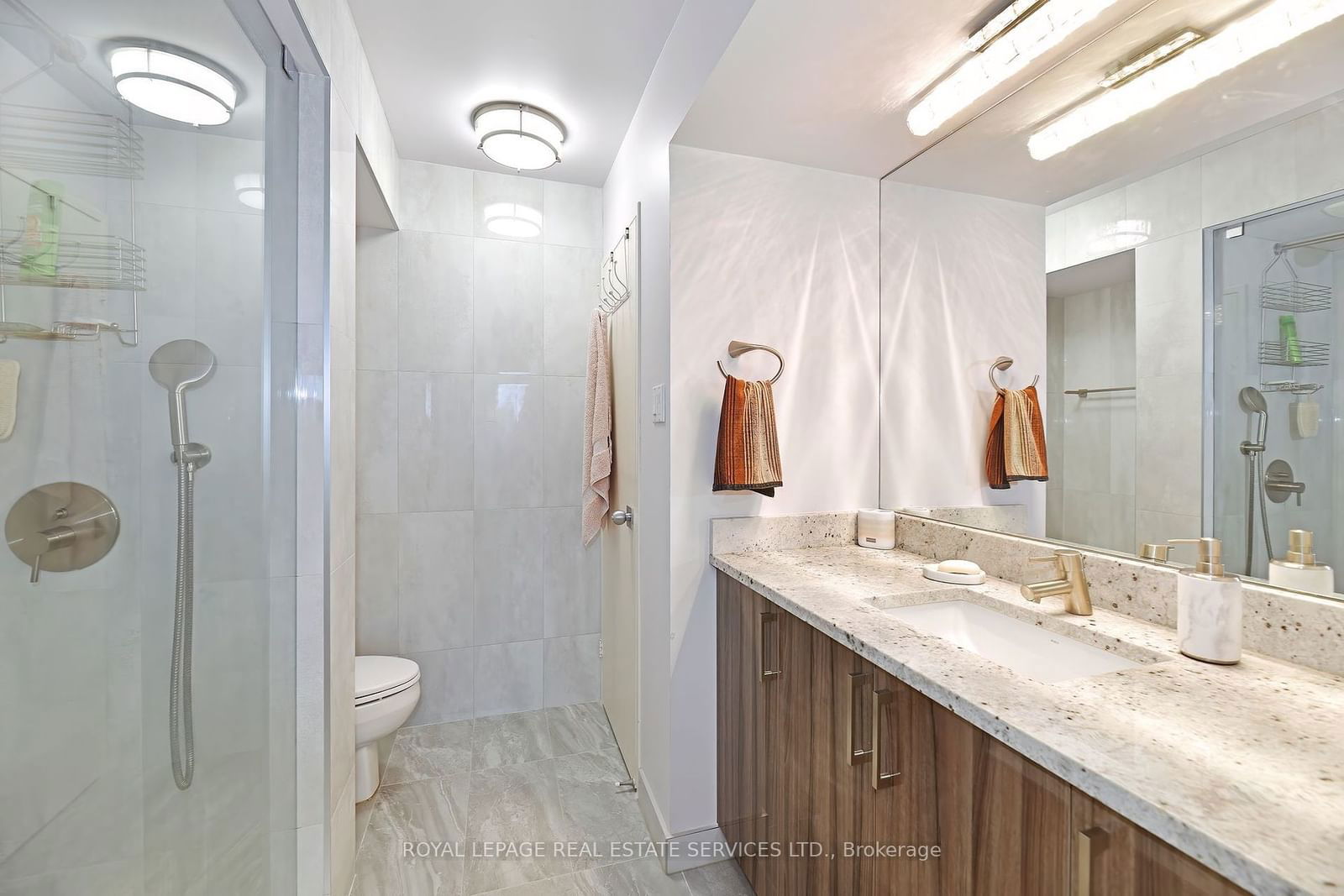 110 Bloor St W, unit 1703 for sale - image #11