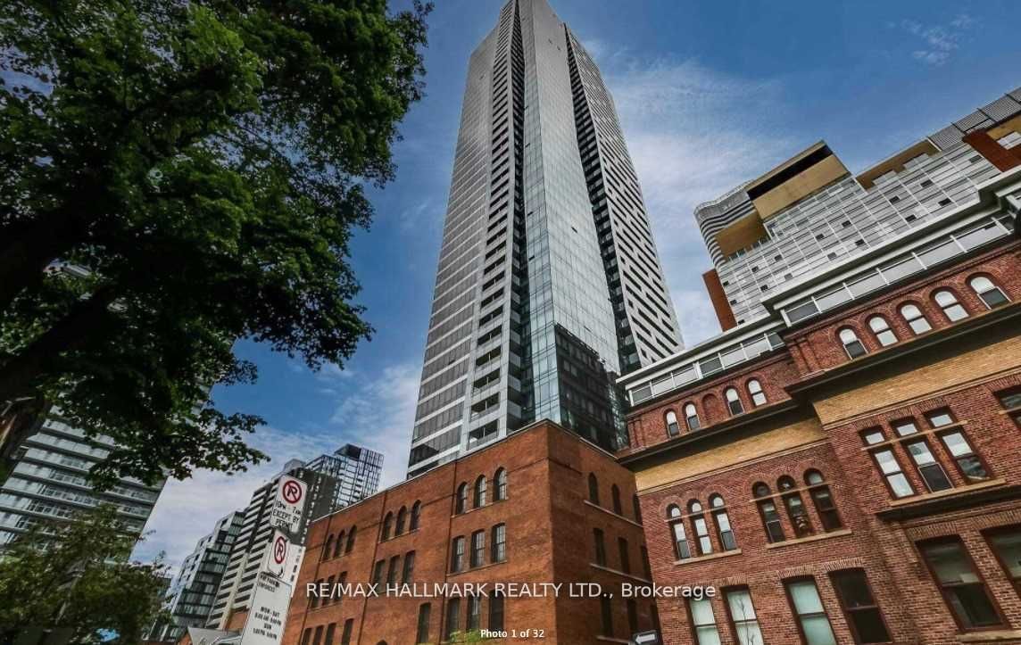 5 St Joseph St, unit 2601 for rent