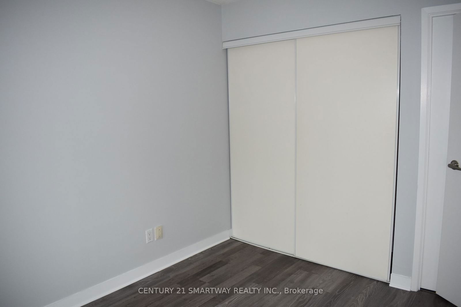 650 Queens Quay W, unit 603 for rent - image #17