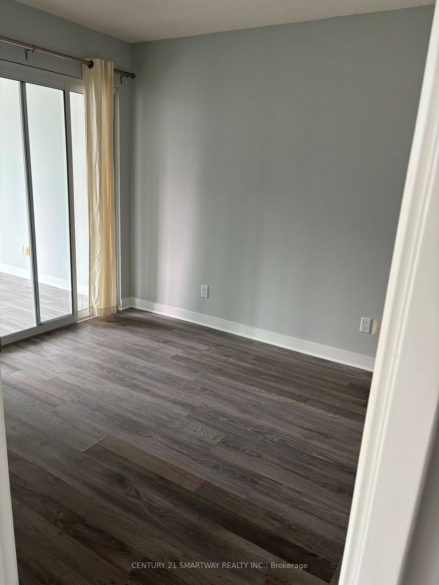 650 Queens Quay W, unit 603 for rent