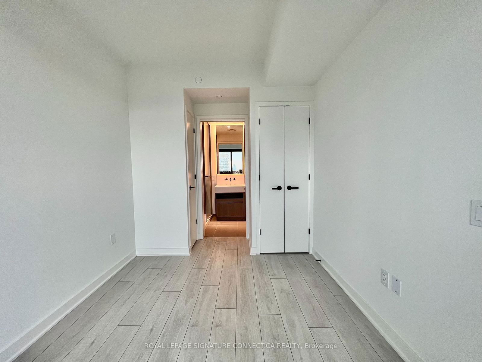 55 Charles St E, unit 2605 for rent - image #10