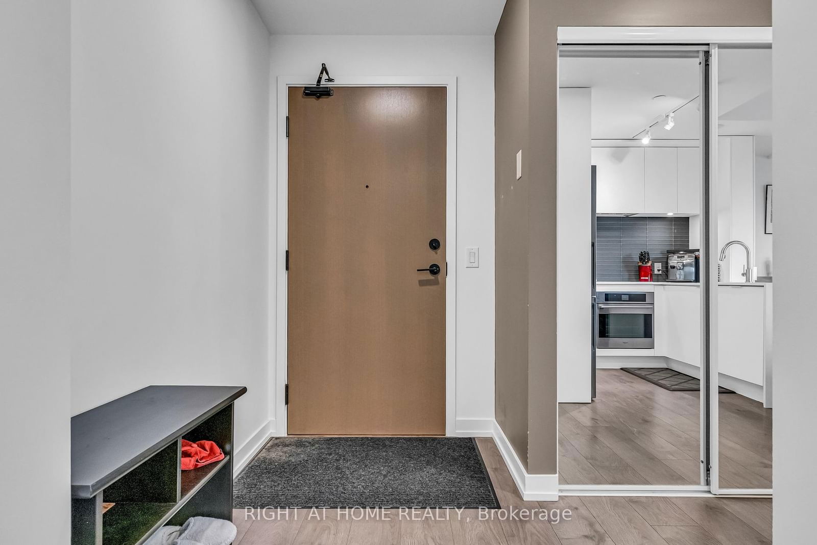 225 Sumach St, unit 510 for sale - image #1