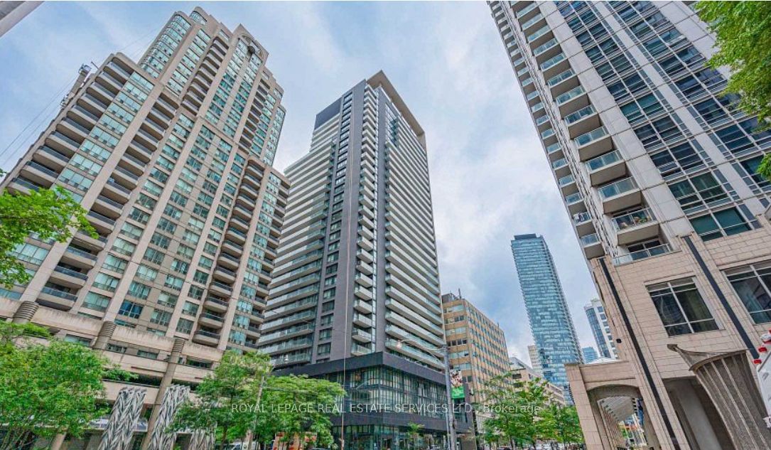 770 Bay St, unit 608 for rent - image #1