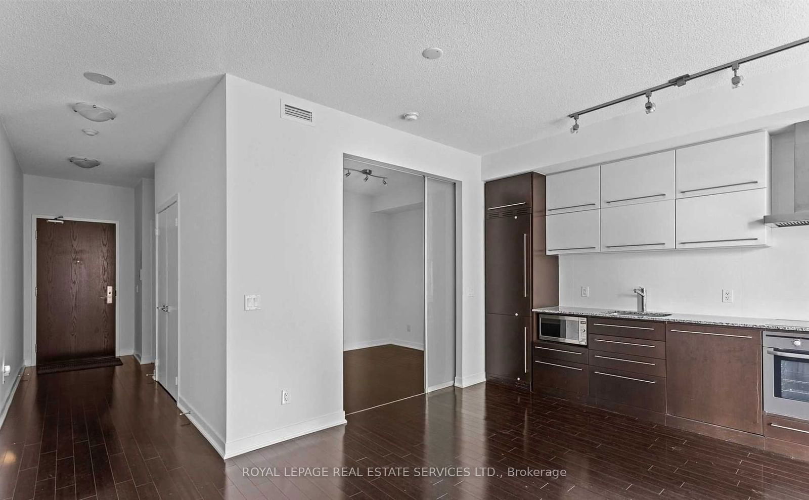 770 Bay St, unit 608 for rent - image #5