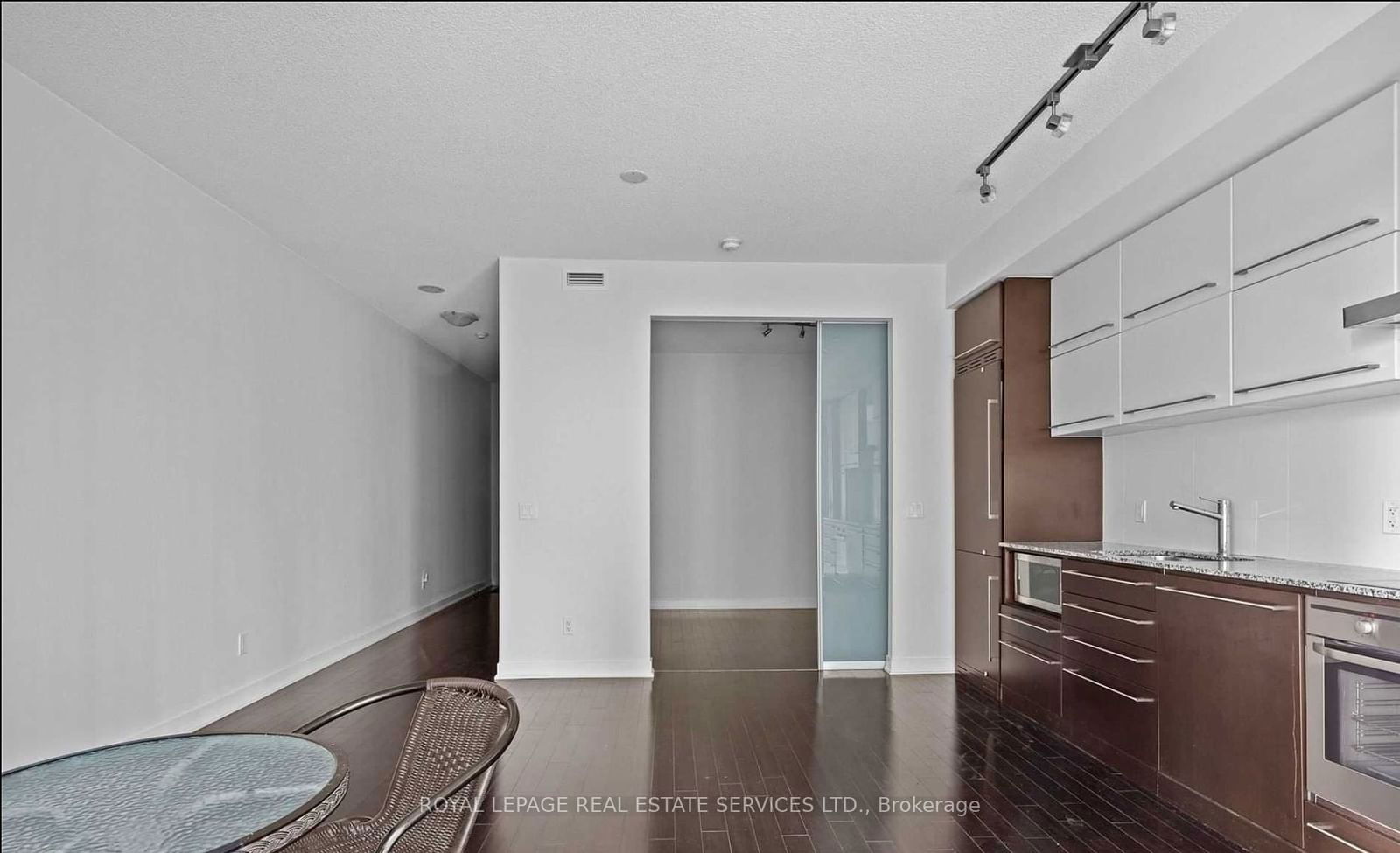 770 Bay St, unit 608 for rent