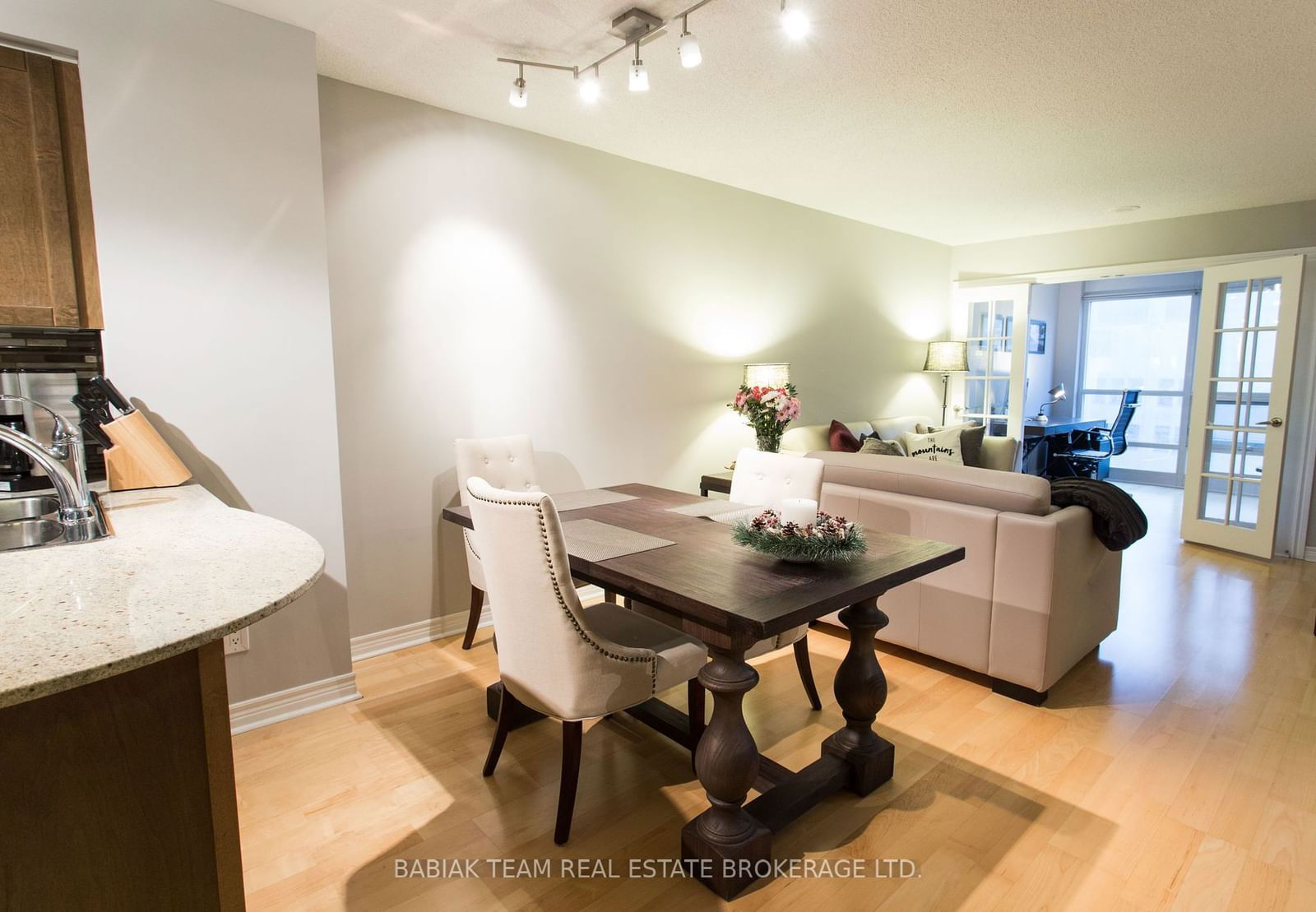 763 Bay St, unit 1504 for rent - image #5