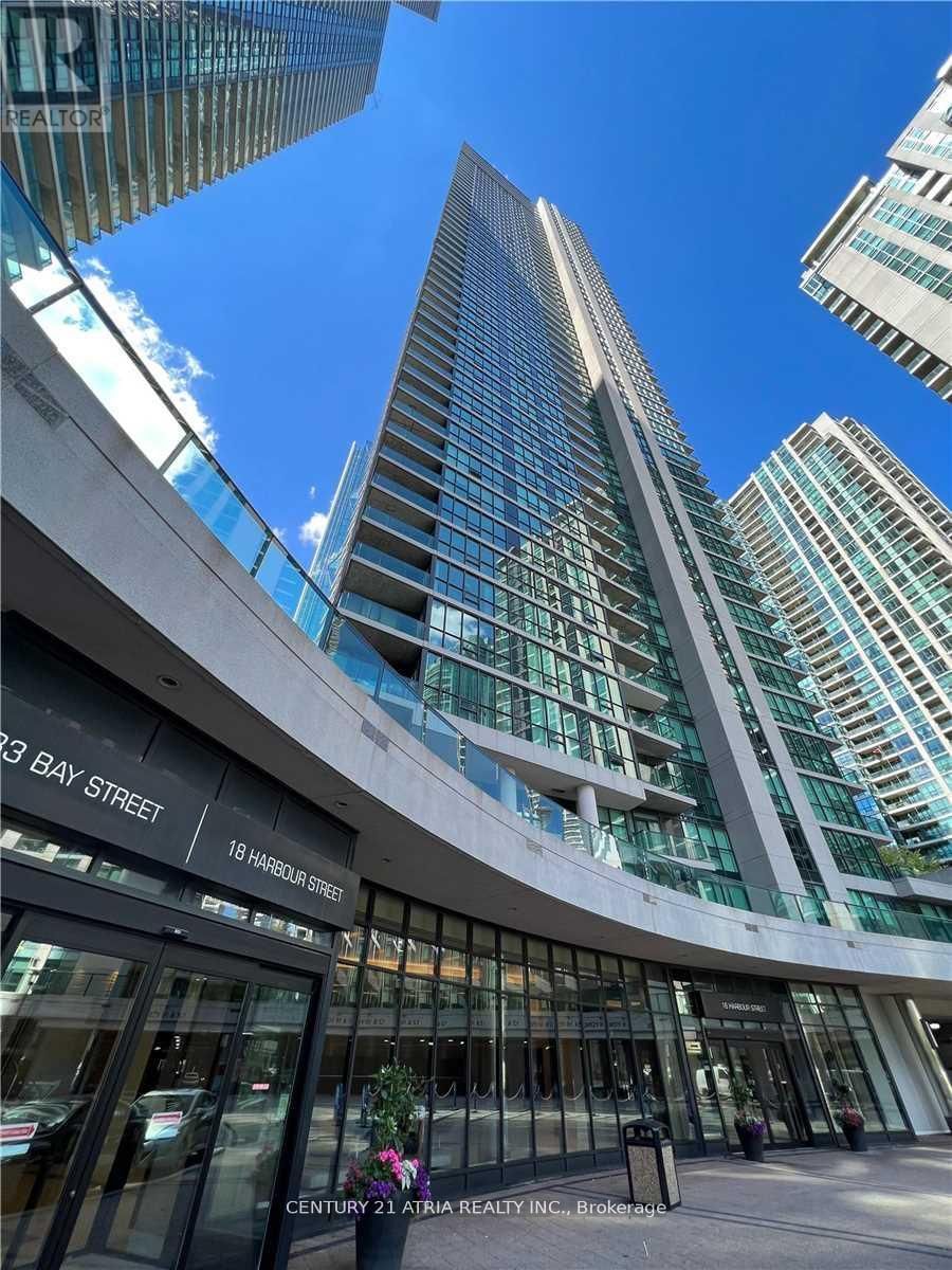 18 Harbour St, unit 704 for rent