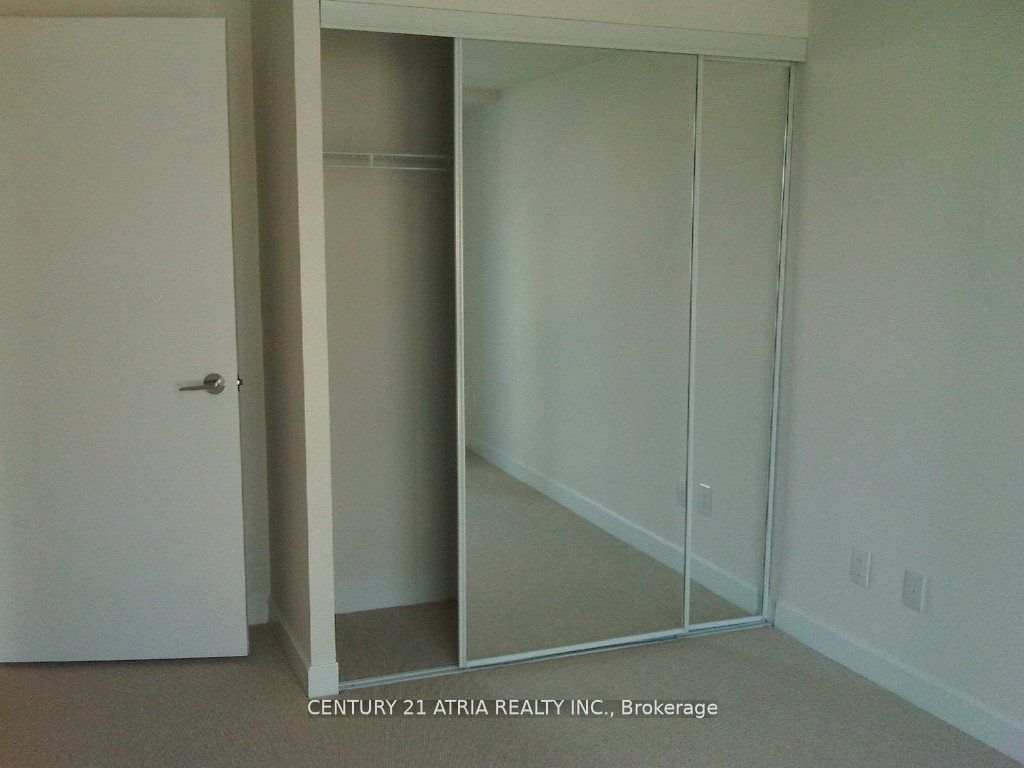 18 Harbour St, unit 704 for rent - image #6