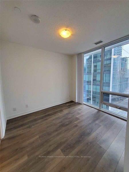 100 Harbour St, unit 2402 for rent - image #15