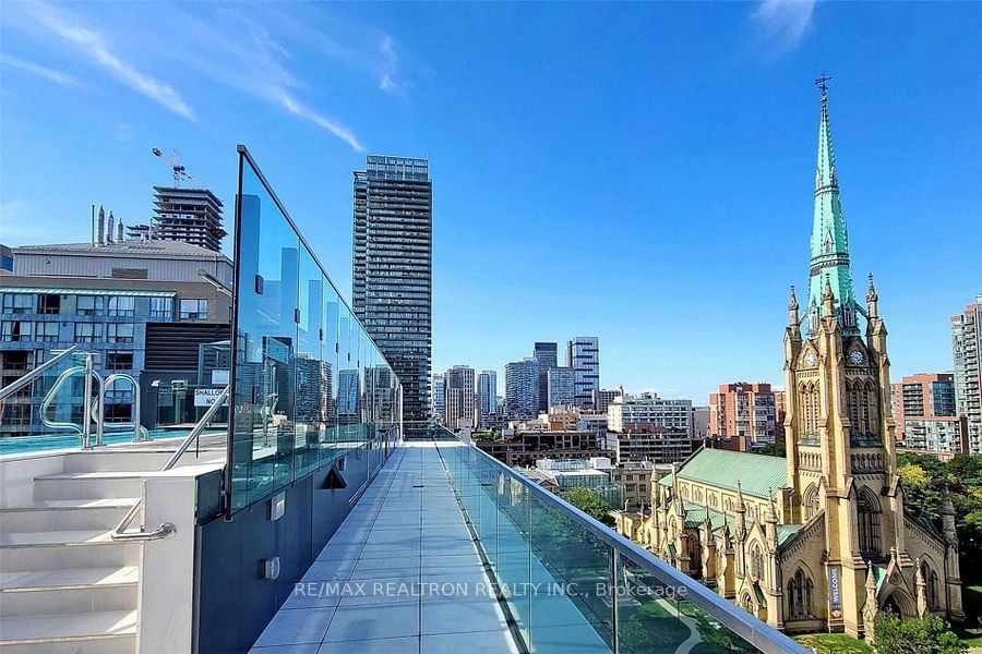 60 Colborne St, unit 614 for sale