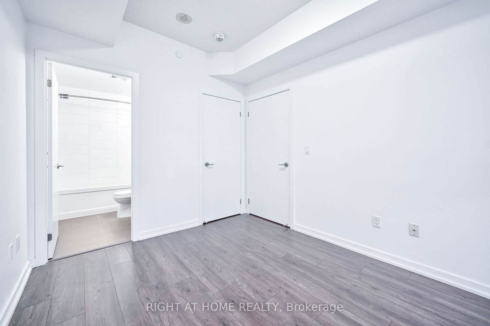 50 Forest Manor Rd S, unit 2201 for rent - image #30