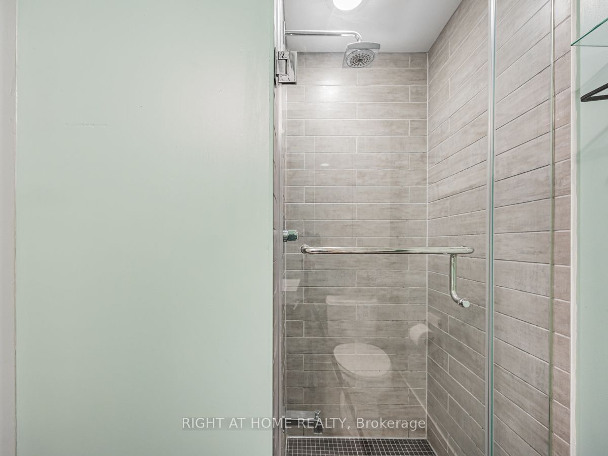 478 King St W, unit 815 for sale - image #13