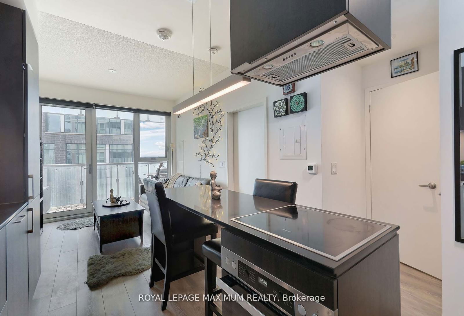 15 Lower Jarvis St, unit 1404 for sale - image #5