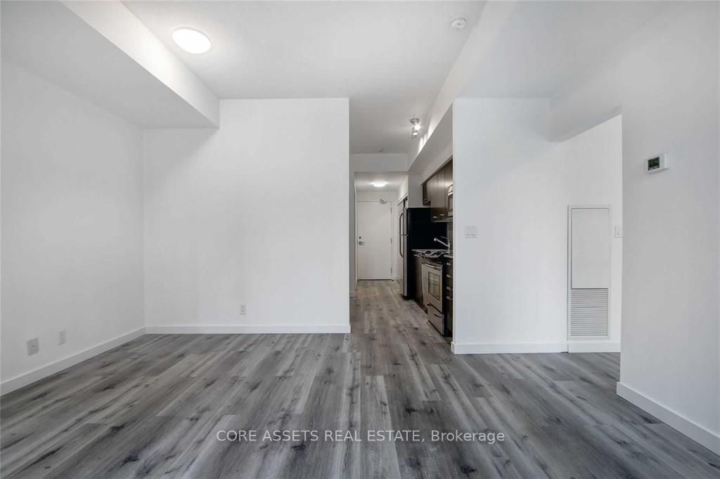 832 Bay St, unit 406 for rent - image #16