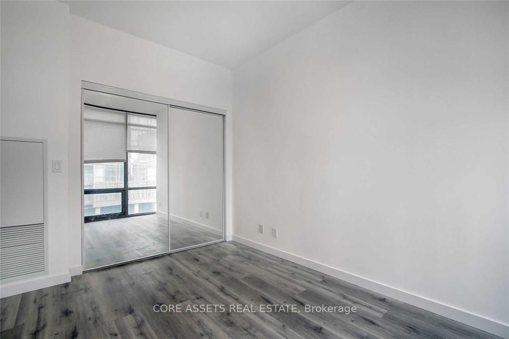 832 Bay St, unit 406 for rent - image #20