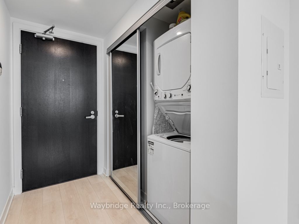 501 Yonge St, unit 1406 for sale - image #4