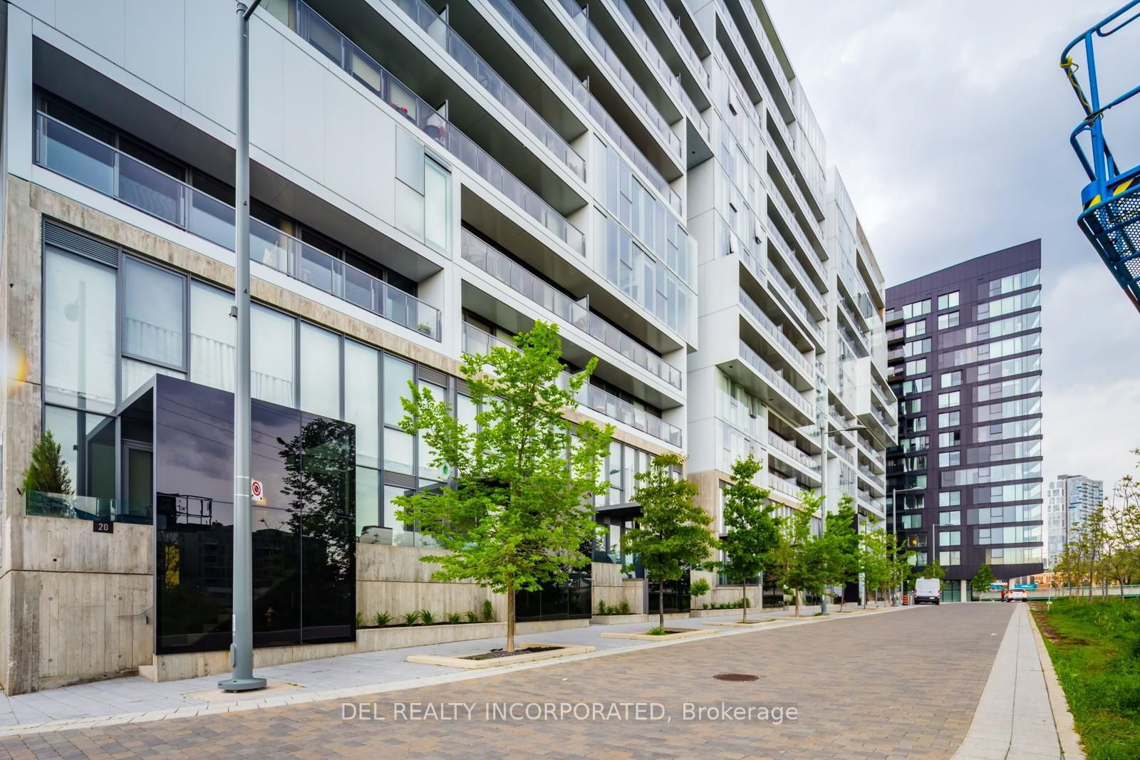 170 Bayview Ave, unit 612 for rent