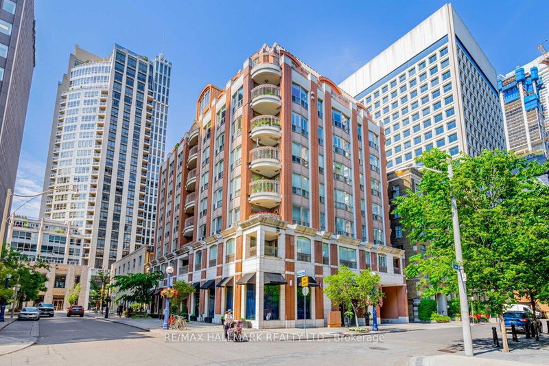 8 Sultan St, unit 301 for sale - image #1