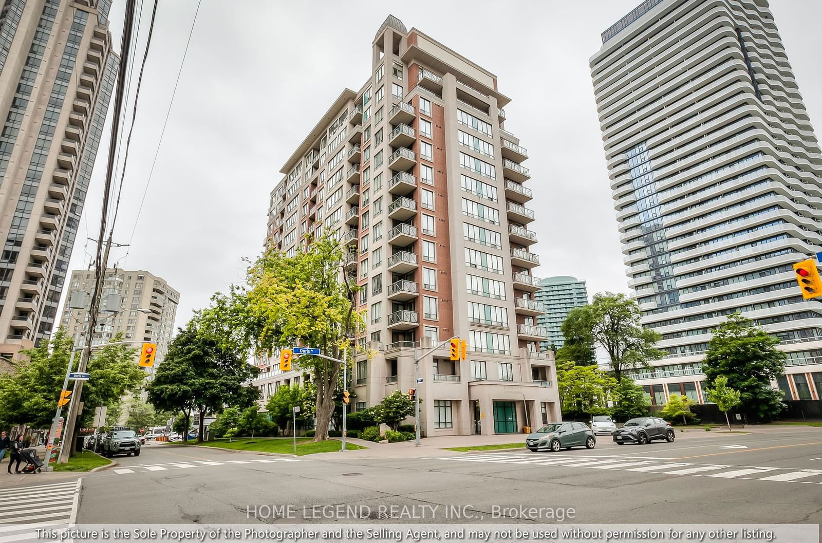 28 Byng Ave, unit 1108 for sale - image #1