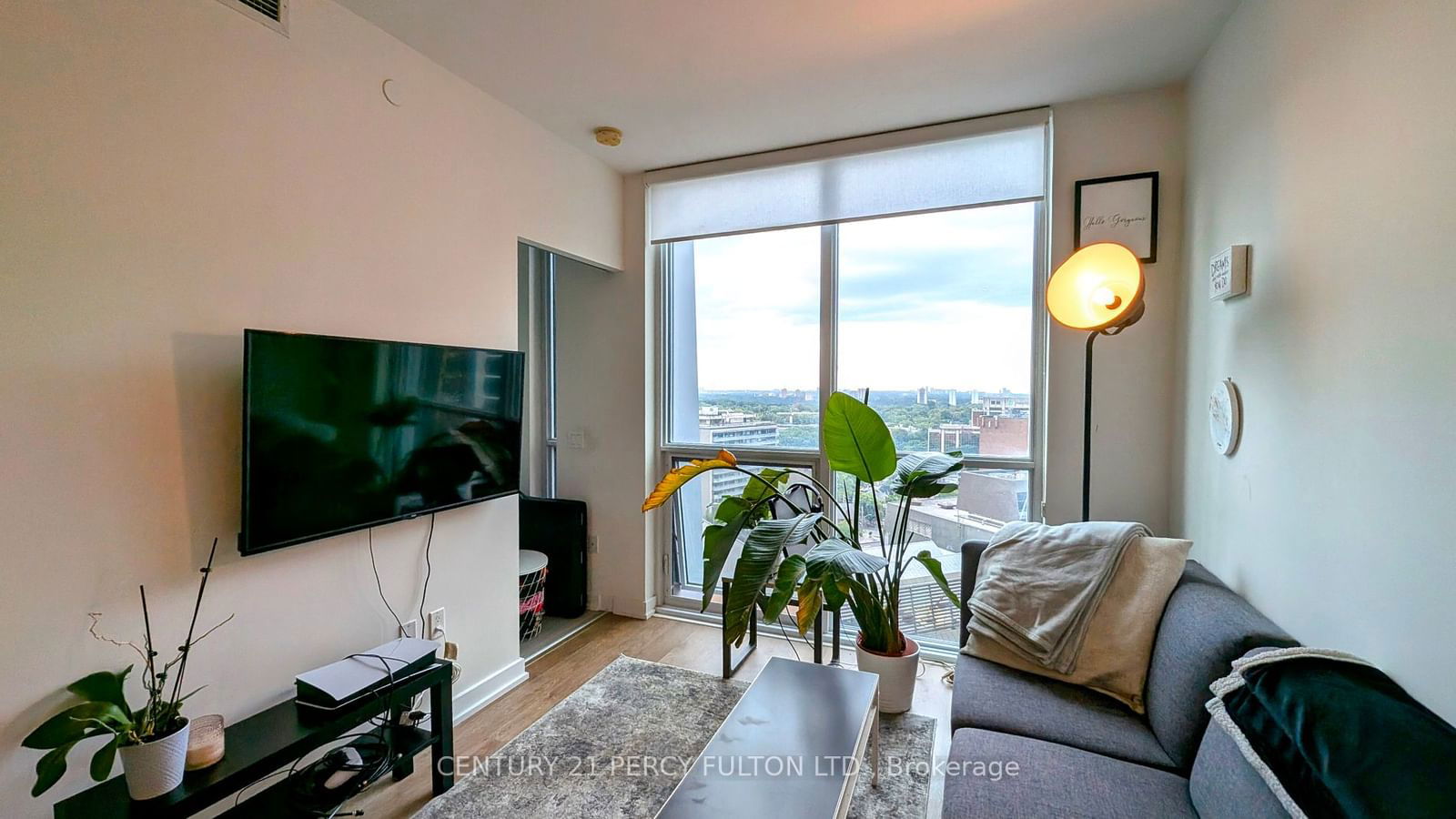 1 Yorkville Ave, unit 1610 for rent