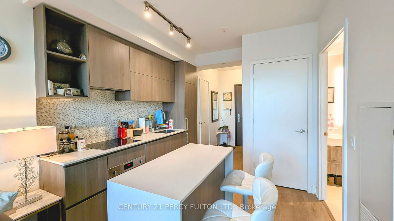 1 Yorkville Ave, unit 1610 for rent - image #5