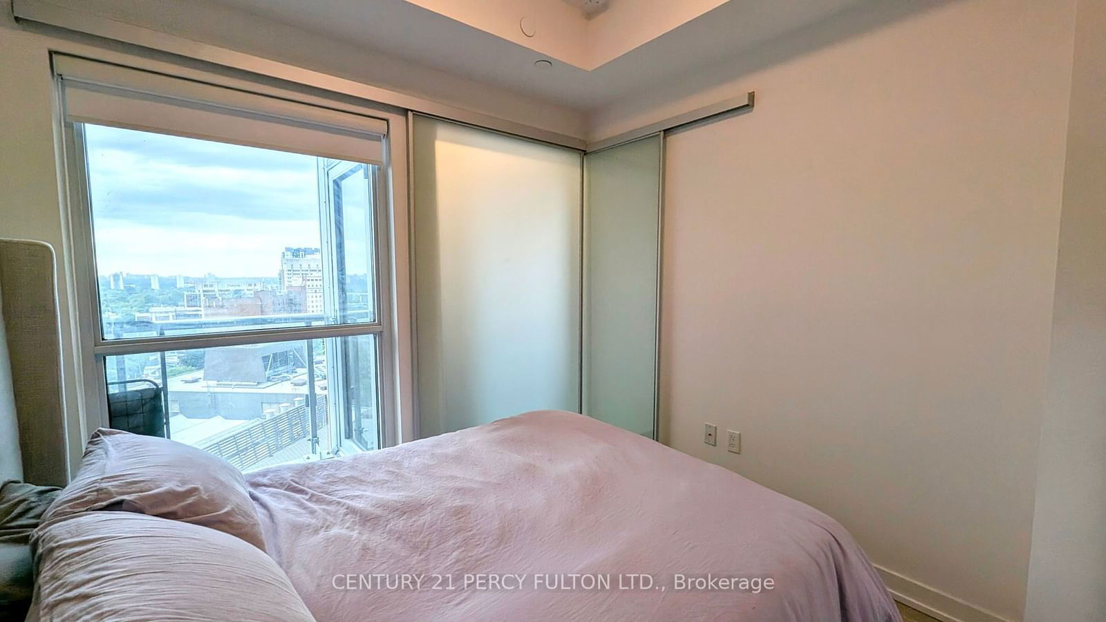 1 Yorkville Ave, unit 1610 for rent - image #8