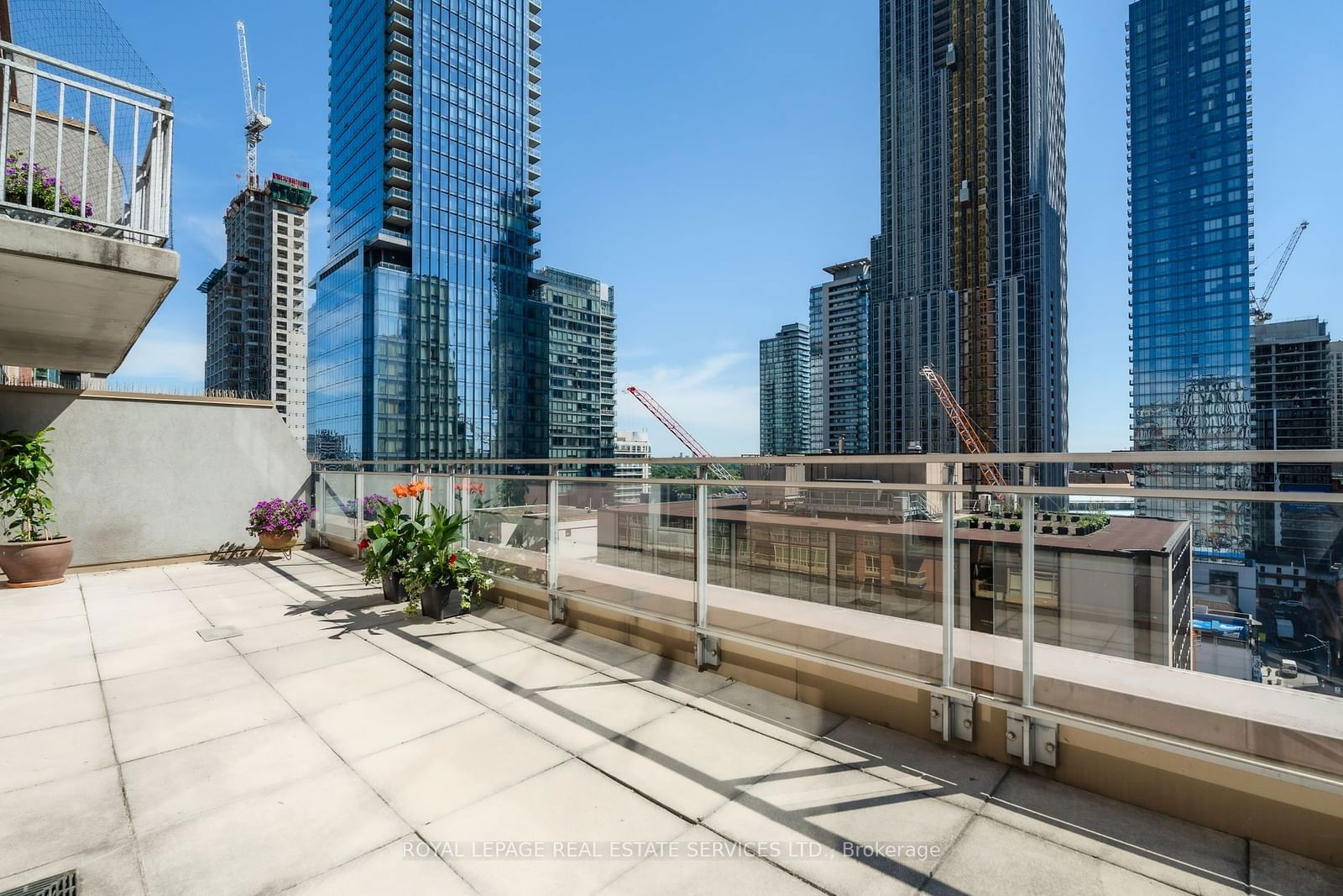 80 Cumberland St, unit 1701 for rent - image #14