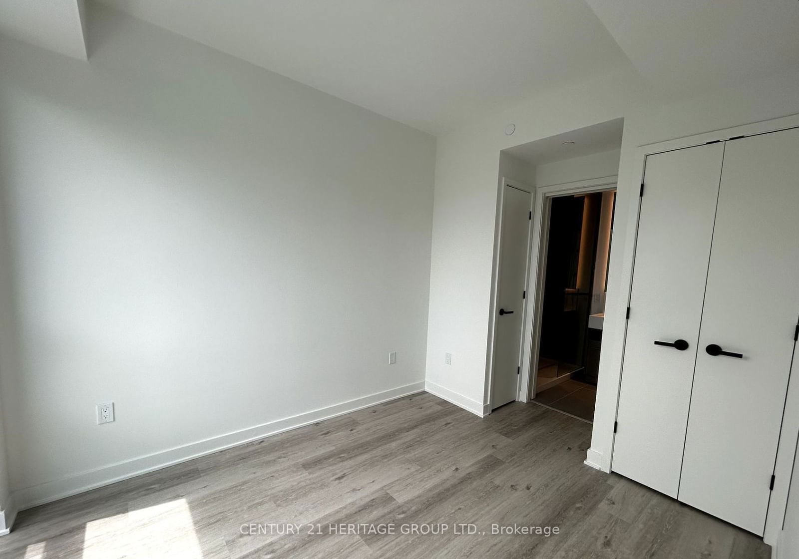 55 Charles St E, unit 3905 for rent - image #20