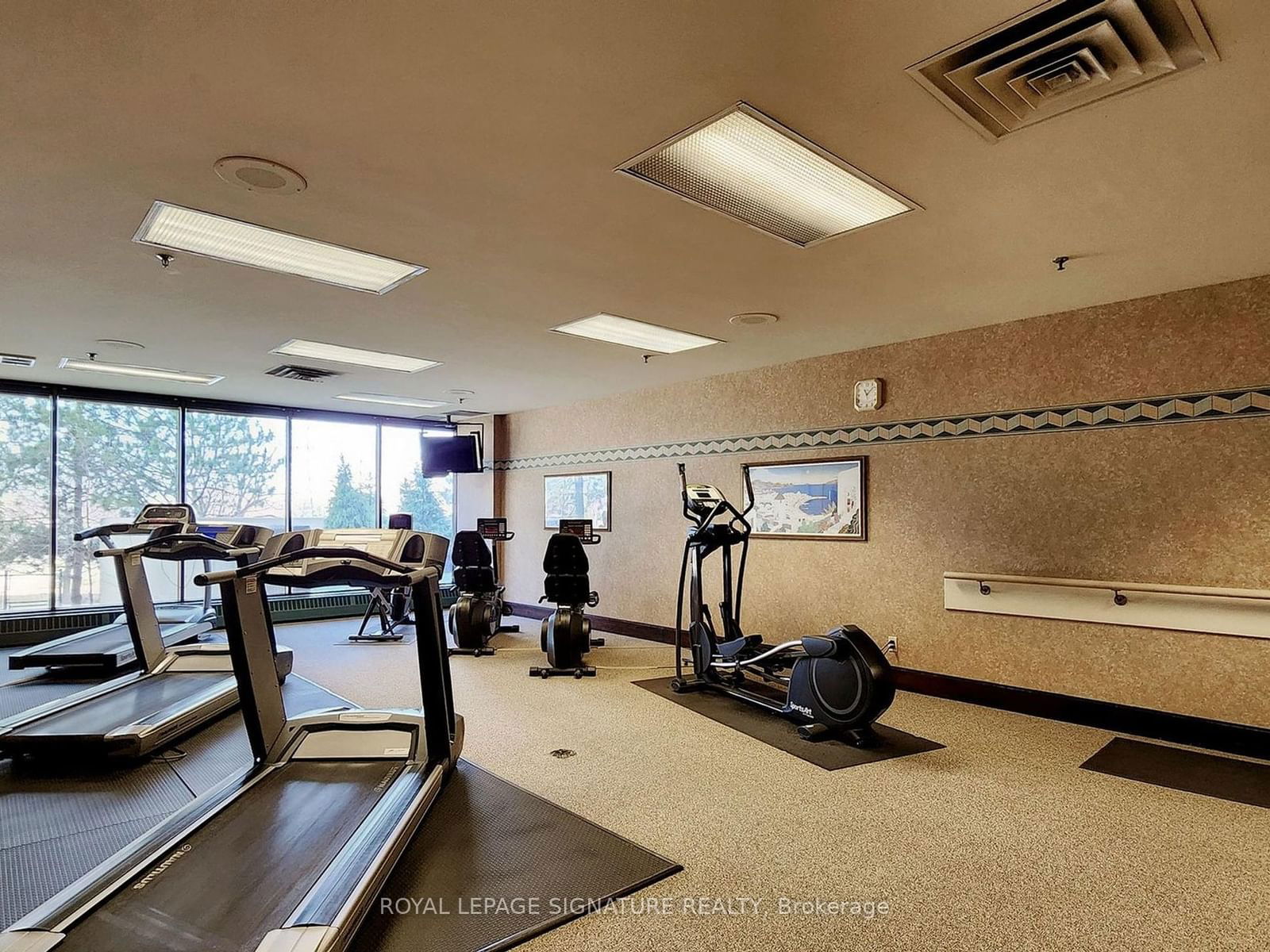 85 Skymark Dr, unit 501 for sale - image #32