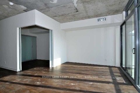 95 Bathurst St, unit 918 for rent - image #3