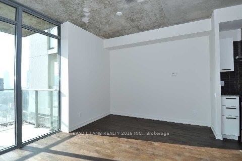 95 Bathurst St, unit 918 for rent - image #4