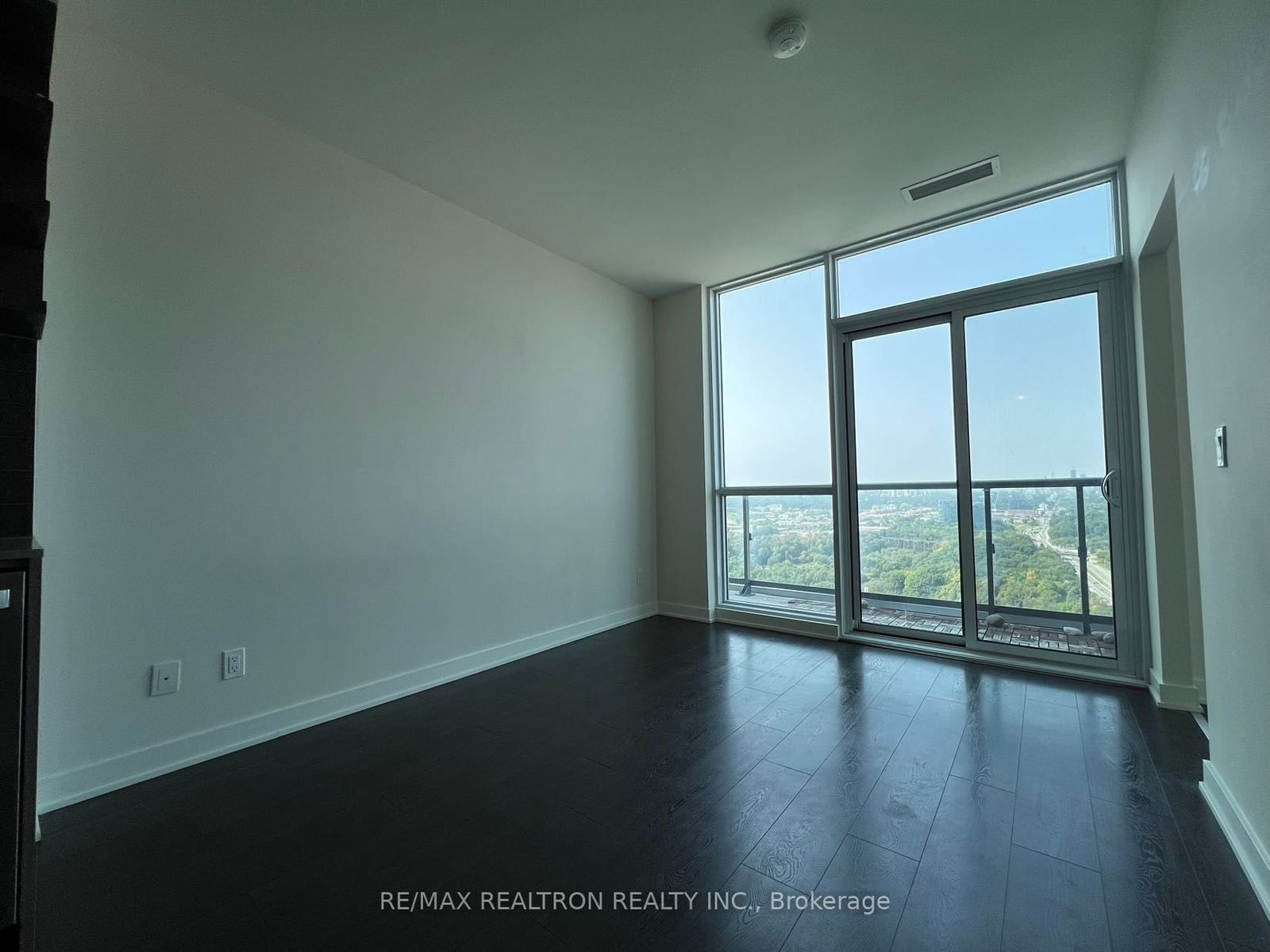 6 Sonic Way, unit 3101 for rent - image #11