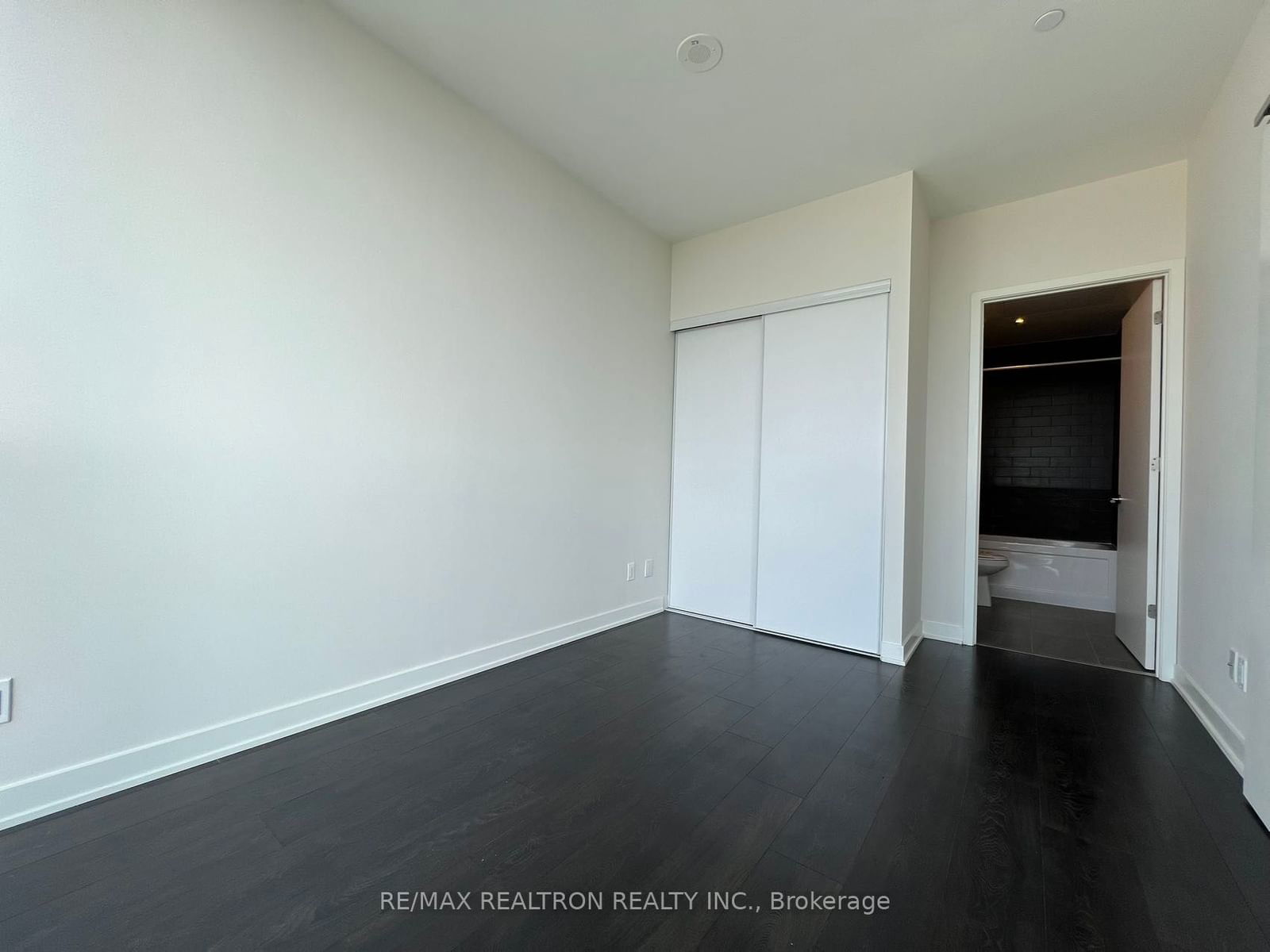 6 Sonic Way, unit 3101 for rent