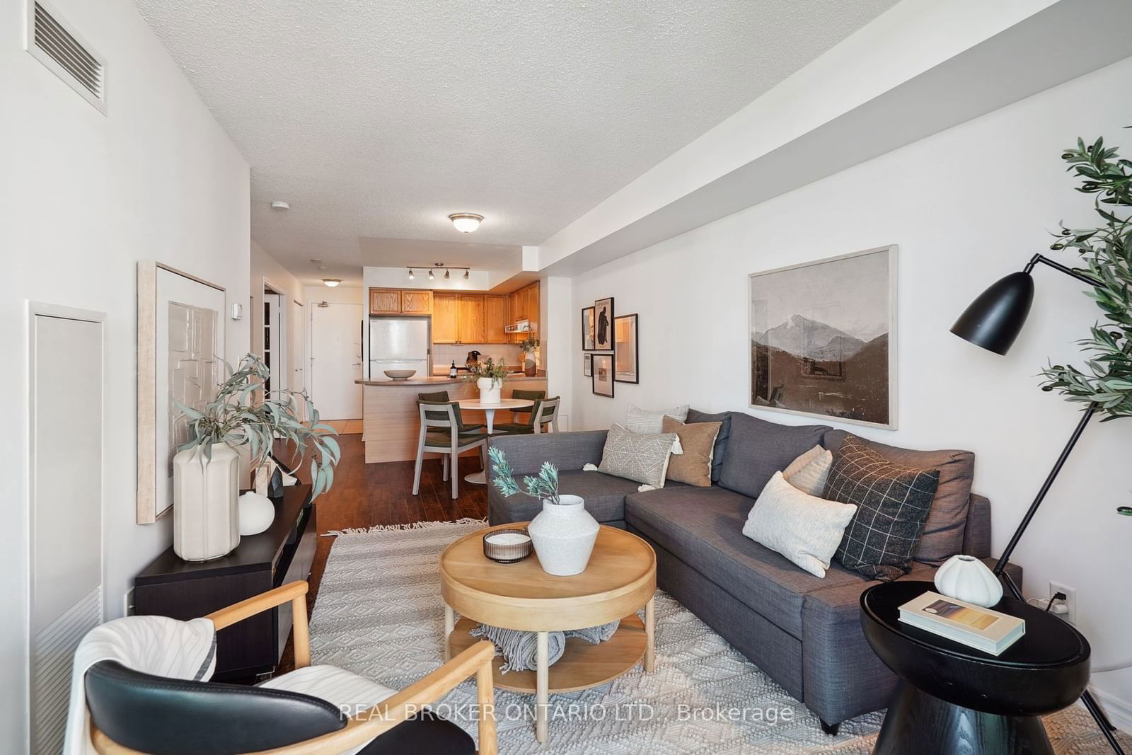 17 Barberry Pl, unit 905 for sale - image #8