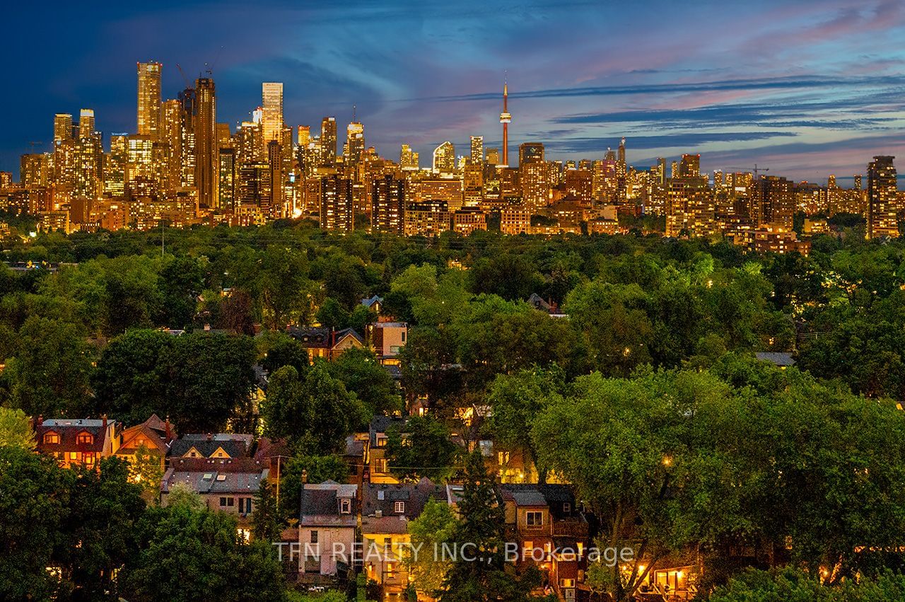 Granite Place, Midtown, Toronto