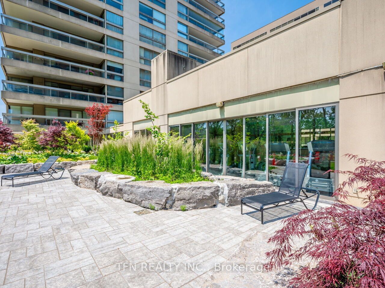 63 St Clair Ave W, unit 1701 for sale