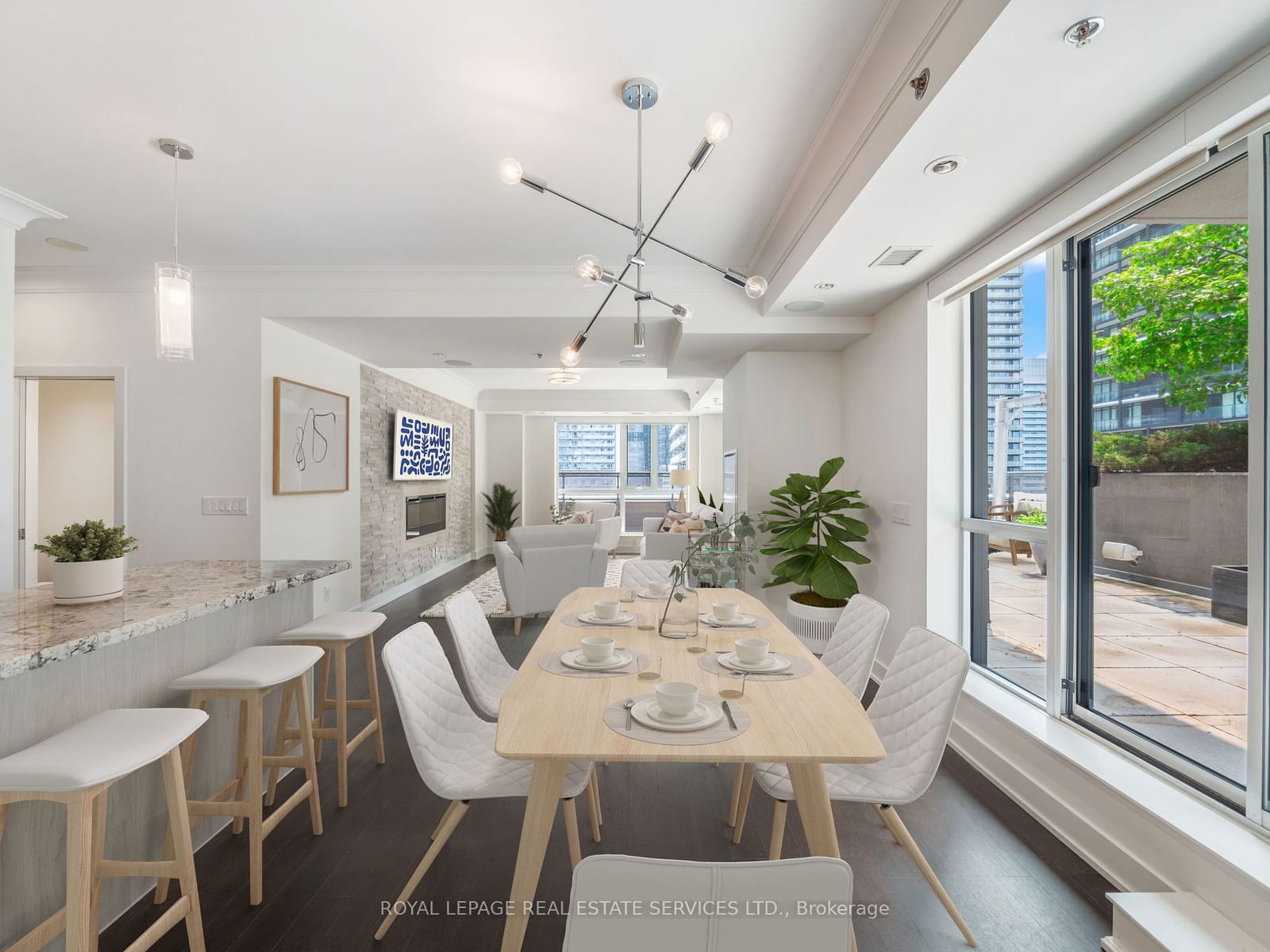 318 Richmond St, unit 1908 for sale - image #3