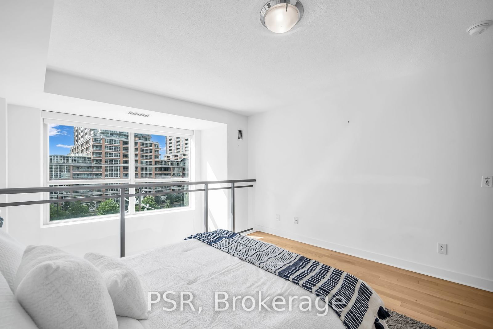 50 Lynn Williams St, unit 207 for sale - image #17